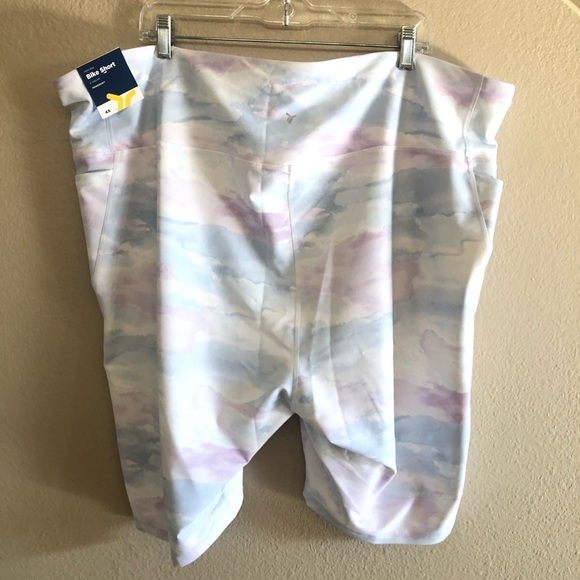 Old Navy High-Waisted PowerSoft Side-Pocket Biker Shorts 8-inch inseam Size 4X - Picture 2 of 15